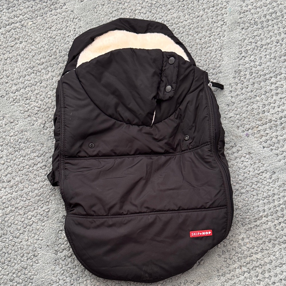 Skip Hop Stroll and Go Black Infant Car seat Cover